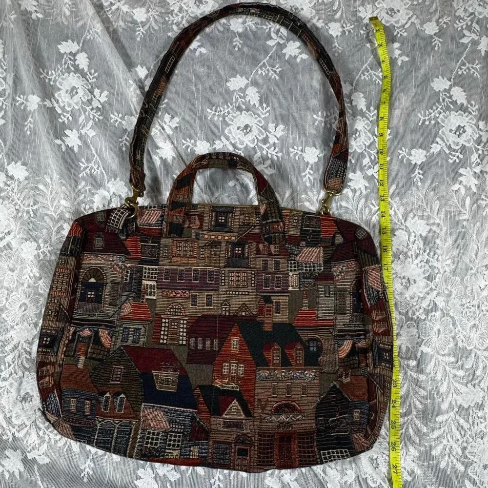 Tapestry-Pattern Women’s Laptop Bag in Multicolor